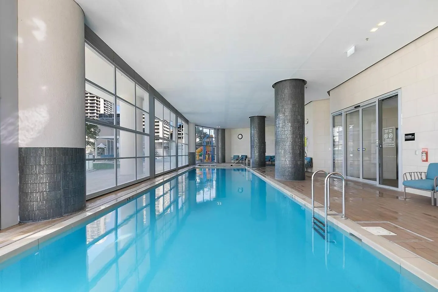 City Meets Coast - Modern Resort Haven By The Beach Gold Coast Appartamento